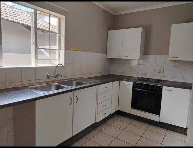 3 BEDROOM TOWNHOUSE FOR SALE IN BENDOR
